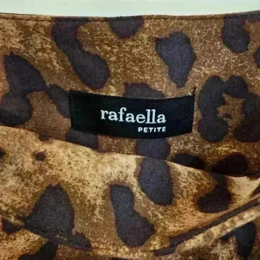 Rafaella Petite Leopard Print Skirt with Back Slit - Picture 5 of 5